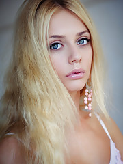 Jennifer Mackay Picture 1