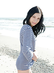 Lily J Picture 3
