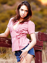 Sarah Luvv Picture 3
