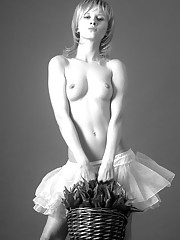 Lena L Picture 2