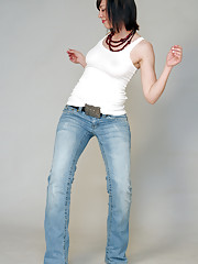 Veronika Rose Picture 15