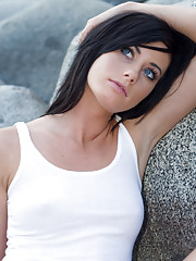 Justine Jewel Picture 4