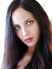 Alisia A Picture 3