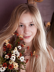 Candice B Picture 13